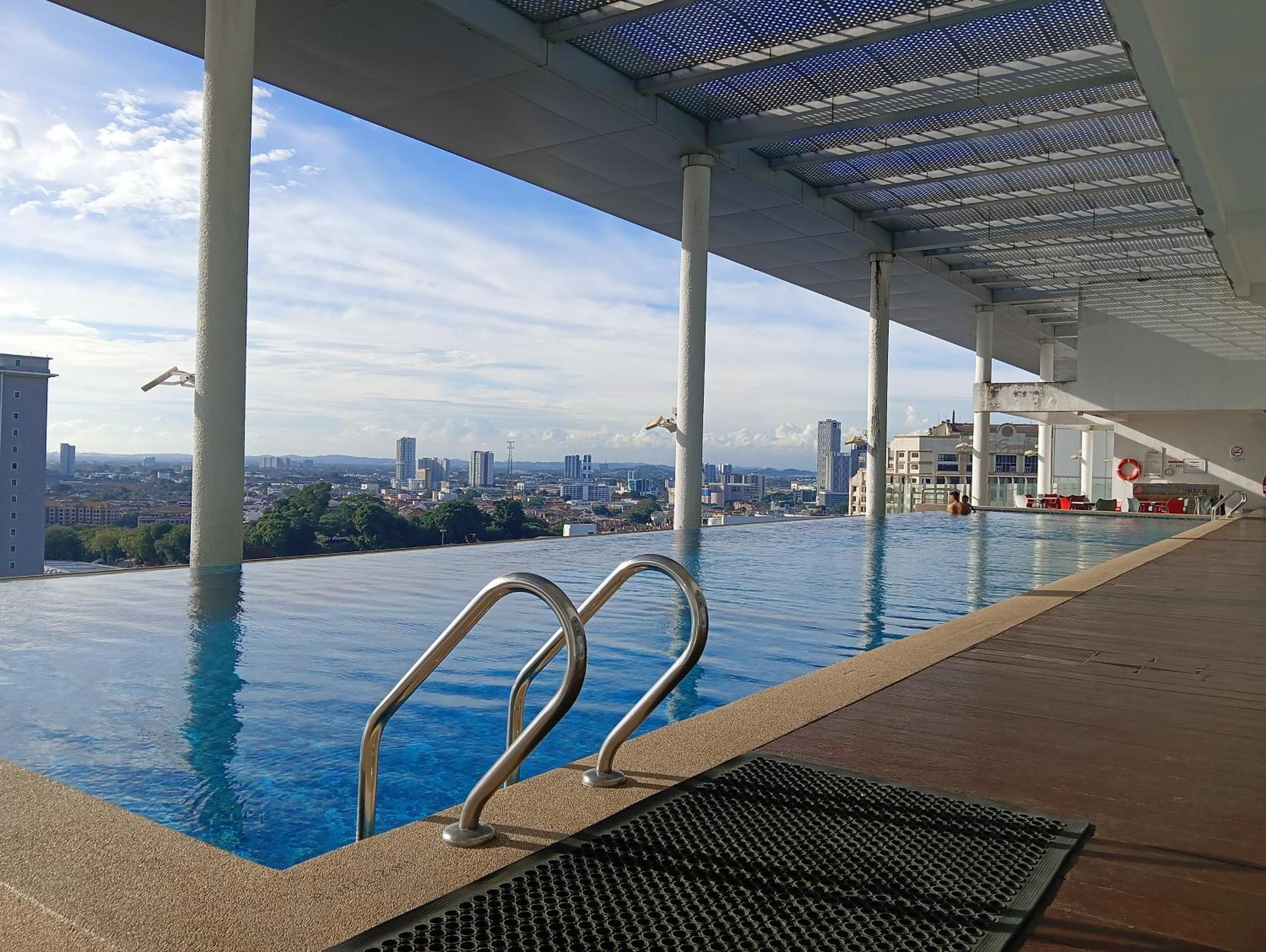 The Straits Suites By Ciconia Malacca Luaran gambar